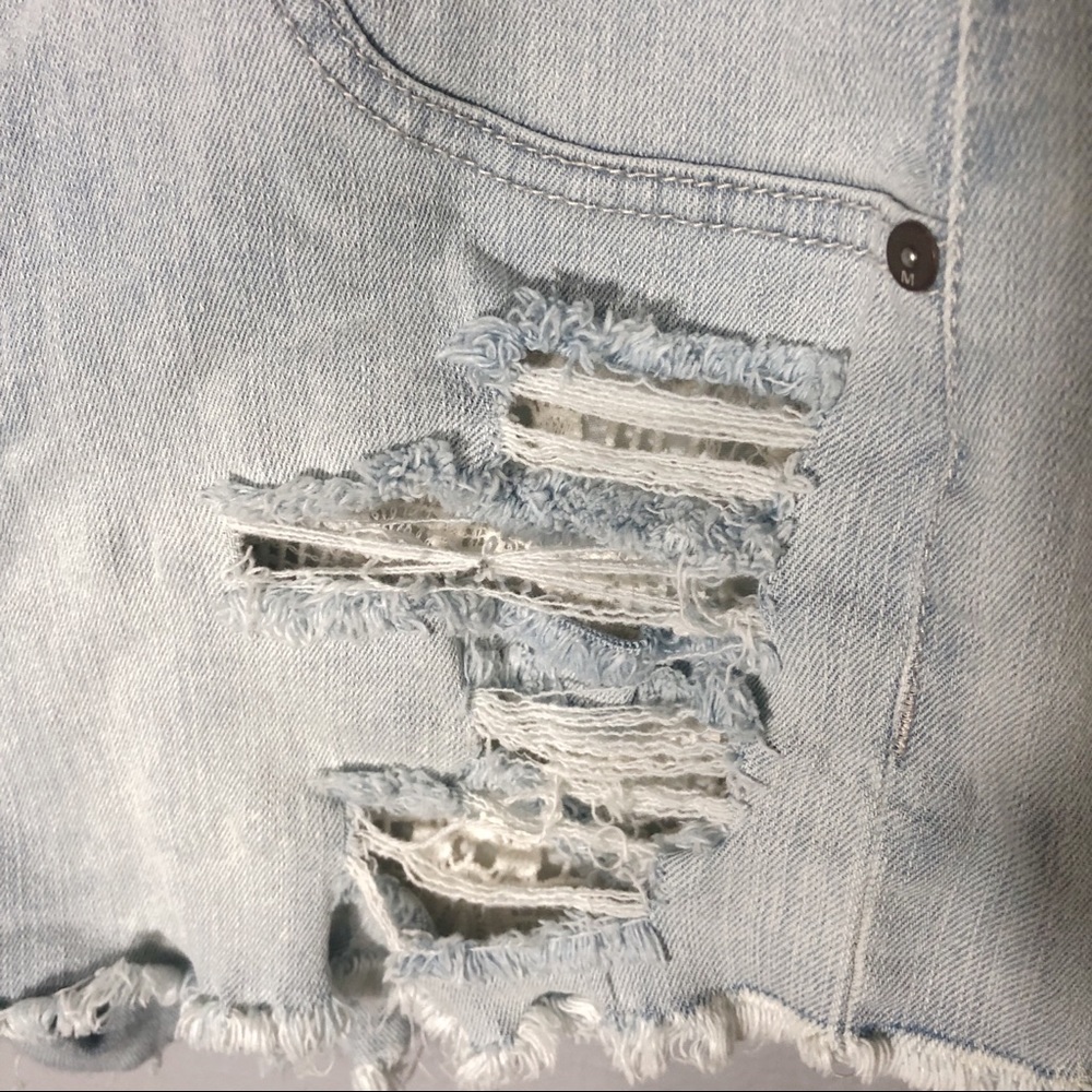 Shorts - Picture 4 of 6